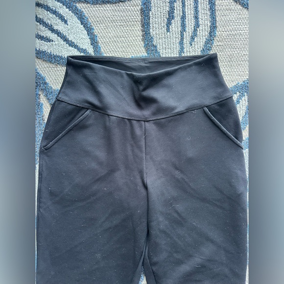 ASSETS by Spanx Ponte Shaping Jogger Black Leggings Pants - Picture 4 of 5